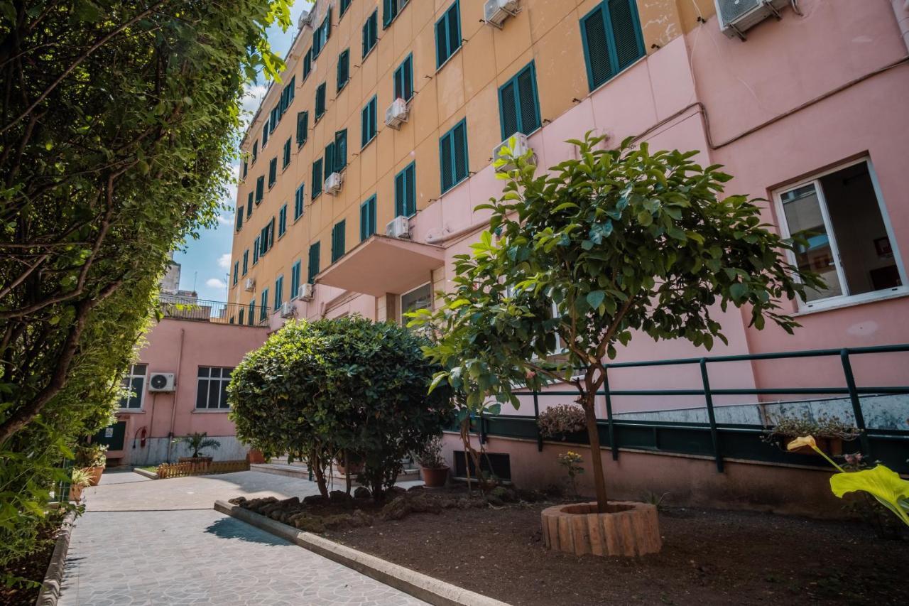 Foresteria Roma Esercito Della Salvezza Luaran gambar