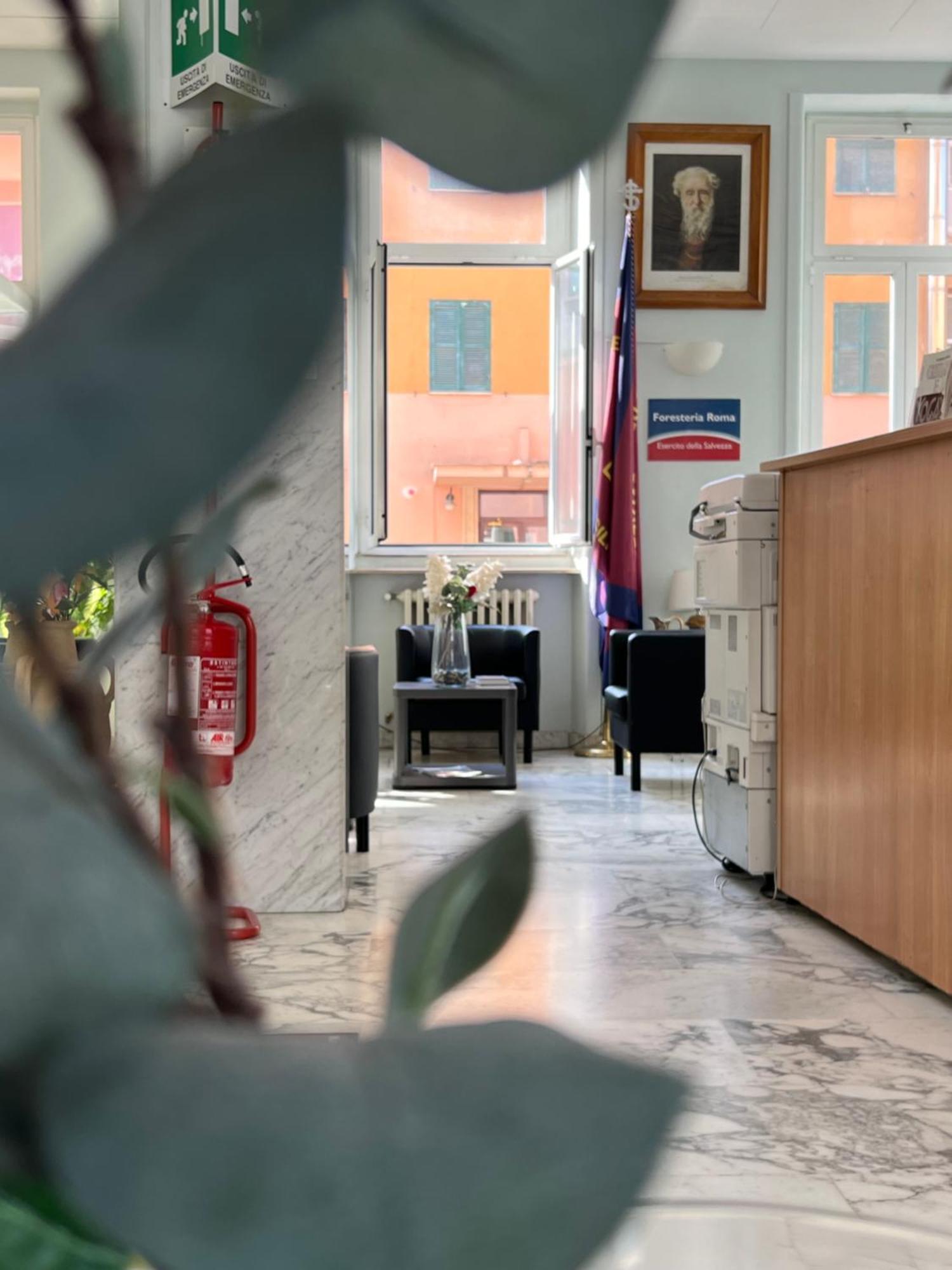 Foresteria Roma Esercito Della Salvezza Luaran gambar