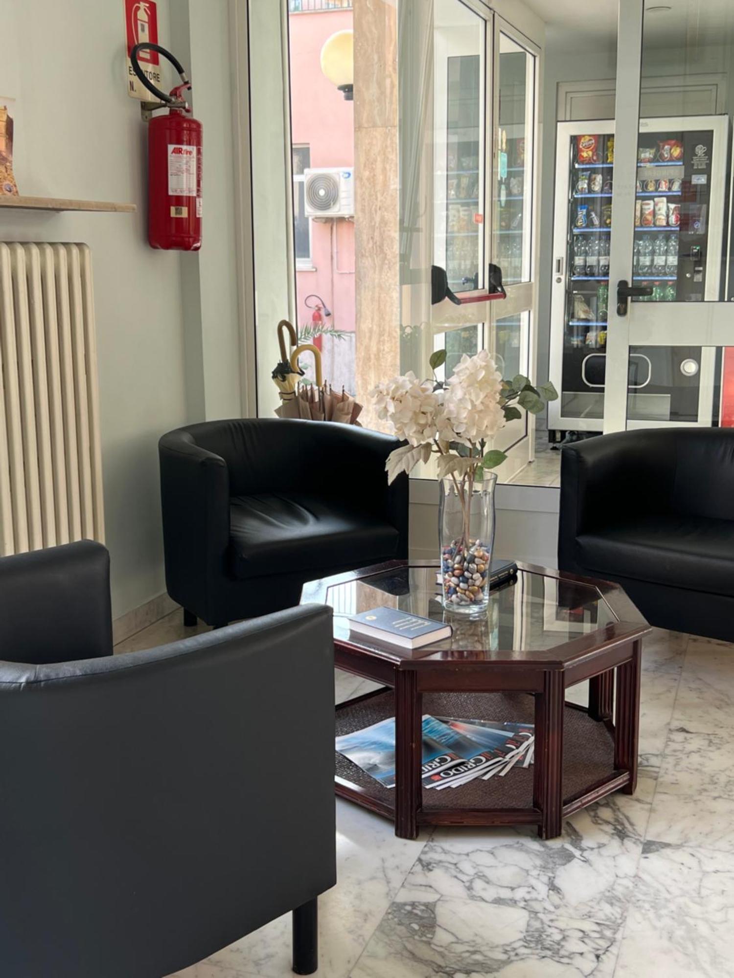 Foresteria Roma Esercito Della Salvezza Luaran gambar