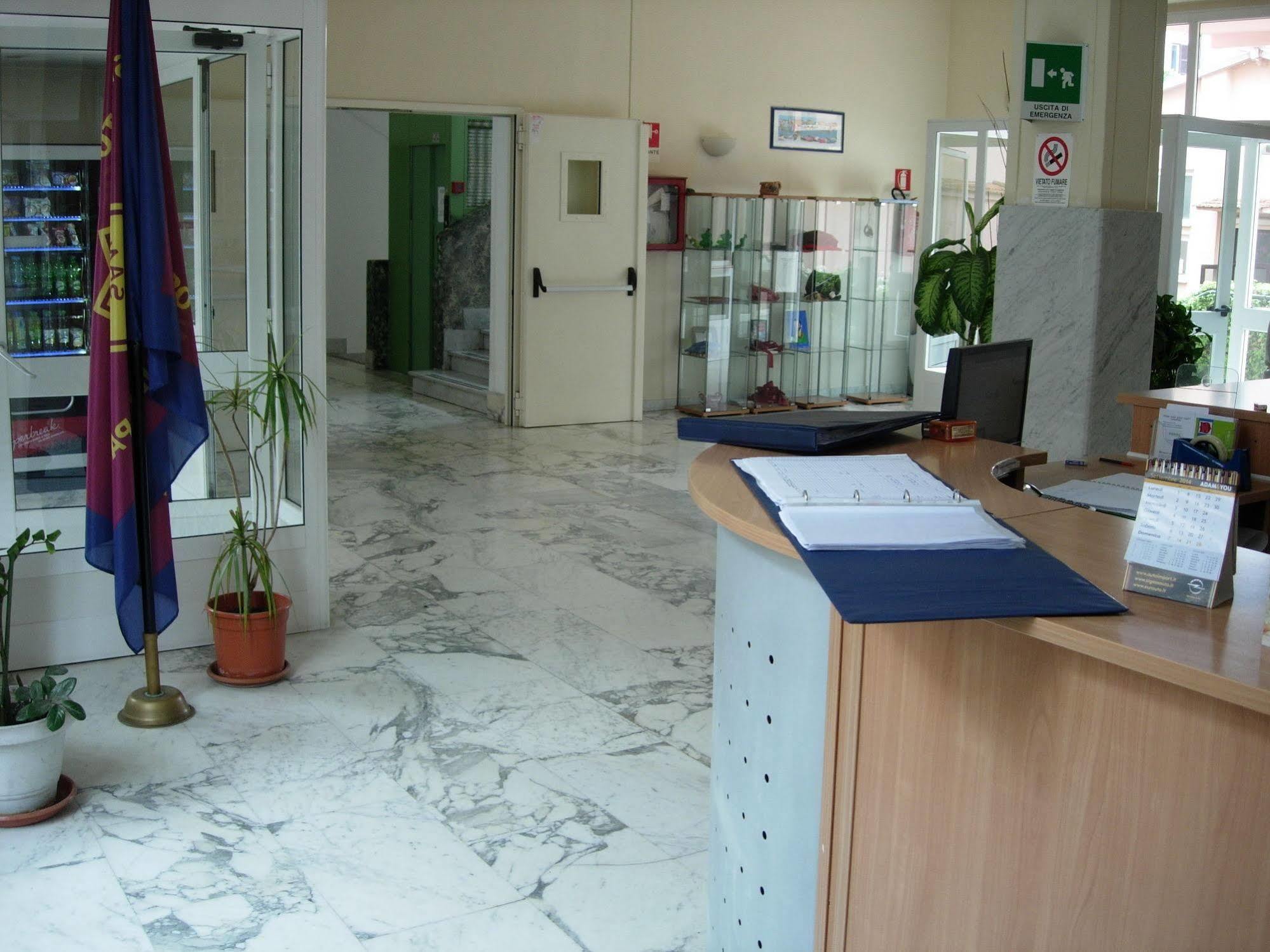 Foresteria Roma Esercito Della Salvezza Luaran gambar